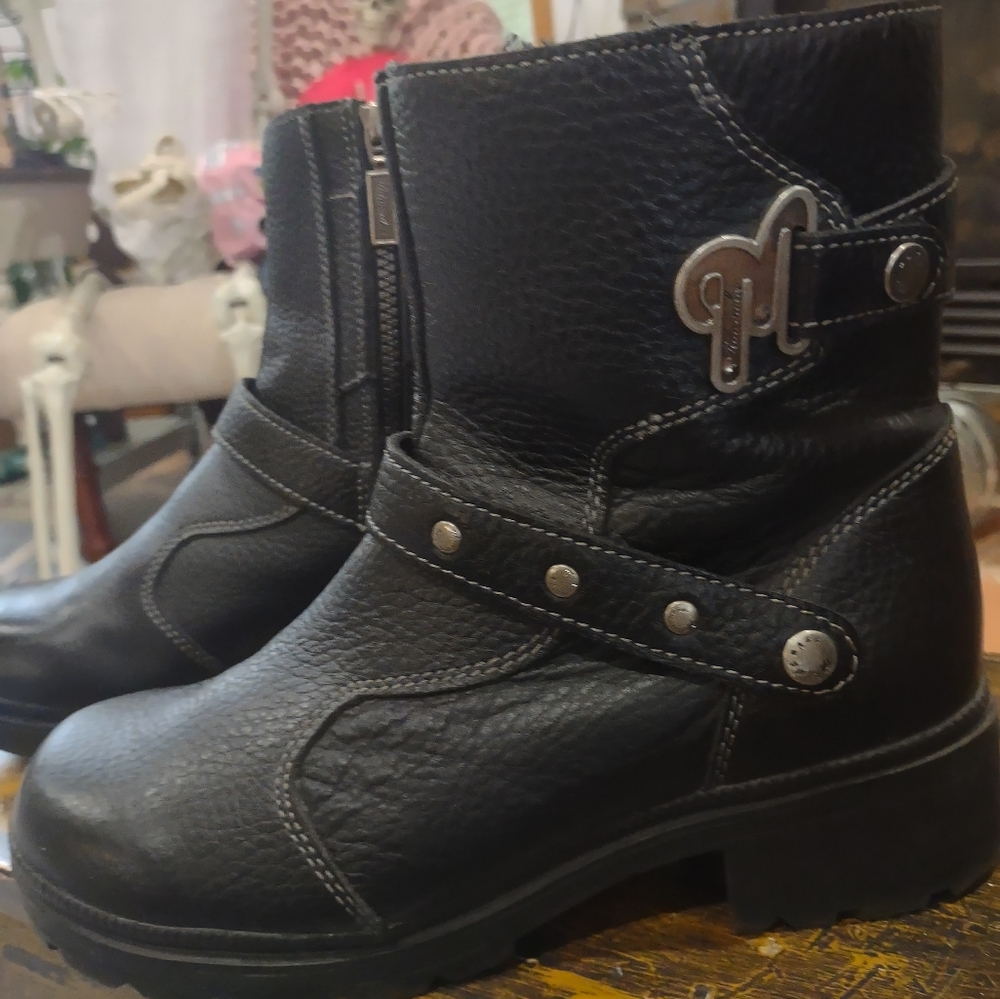 Women's Milwaukee riding boots